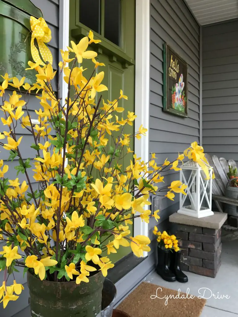 Spring-porch-bloom