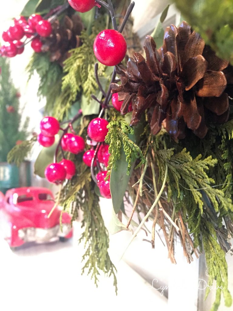 holiday-wreath-decor
