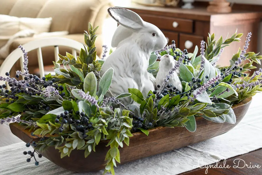 Easter-table-arrangement